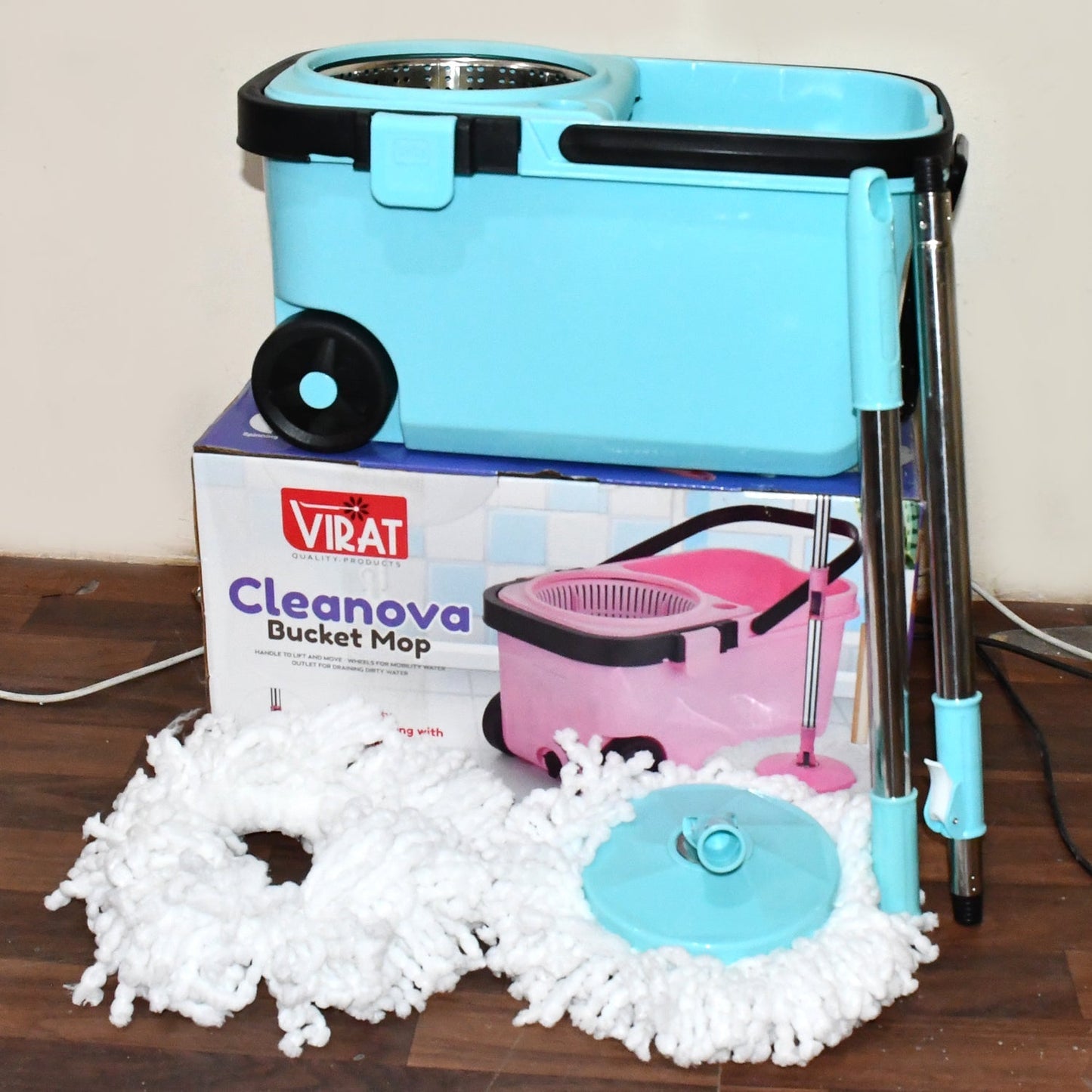 360° Spin Mop with Super Absorbent Microfiber Heads (1 Set)