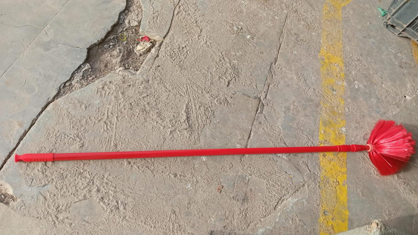 90-inch Metal Extendable Cobweb Brush – Ceiling, Fan & Light Dust Cleaning (MOQ: 3)